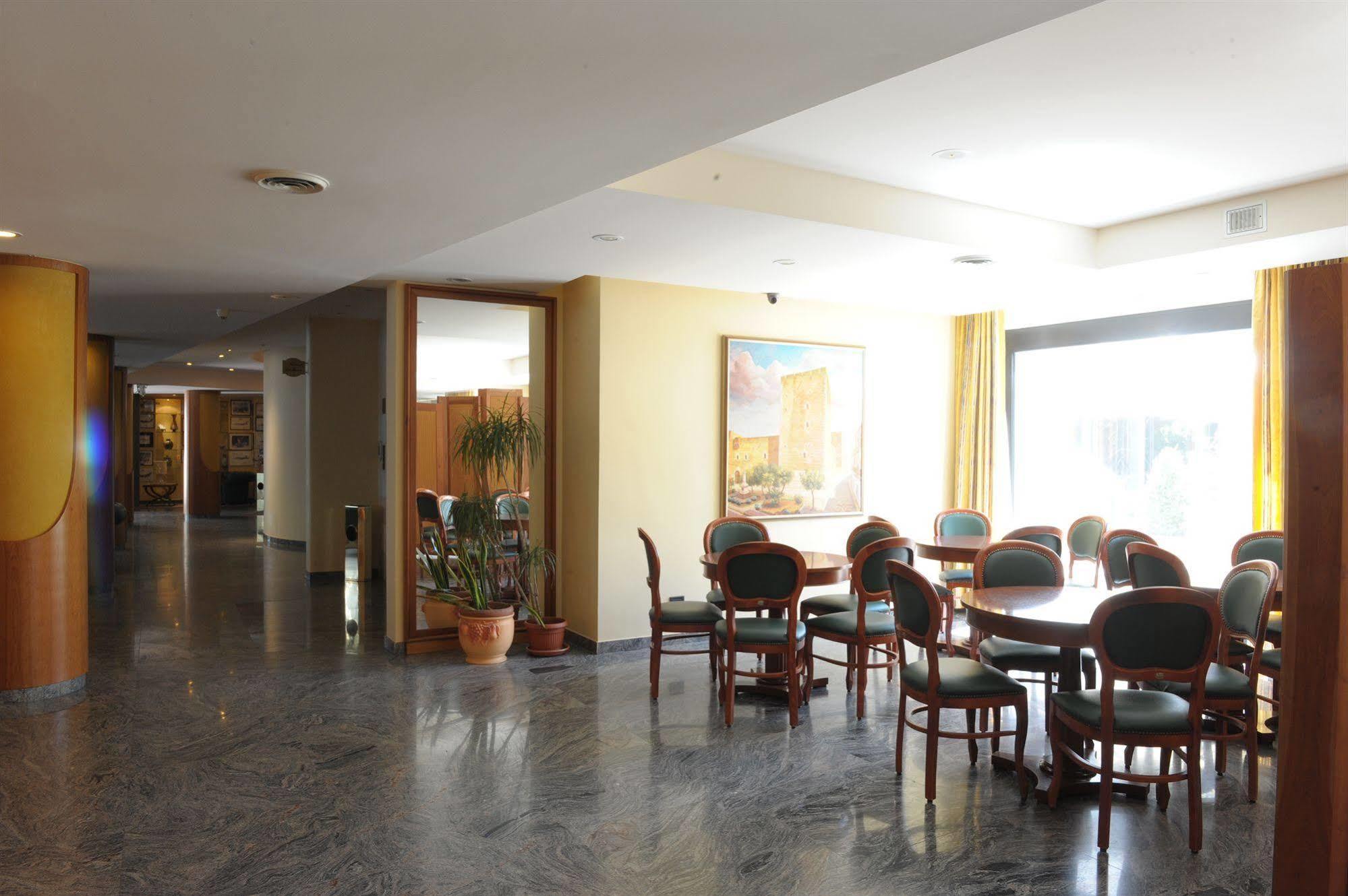 Hotel Svevo Gioia Del Colle Extérieur photo